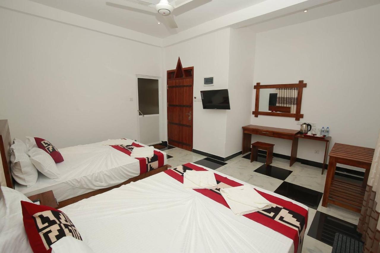 Hotel River Front Tissamaharama Luaran gambar