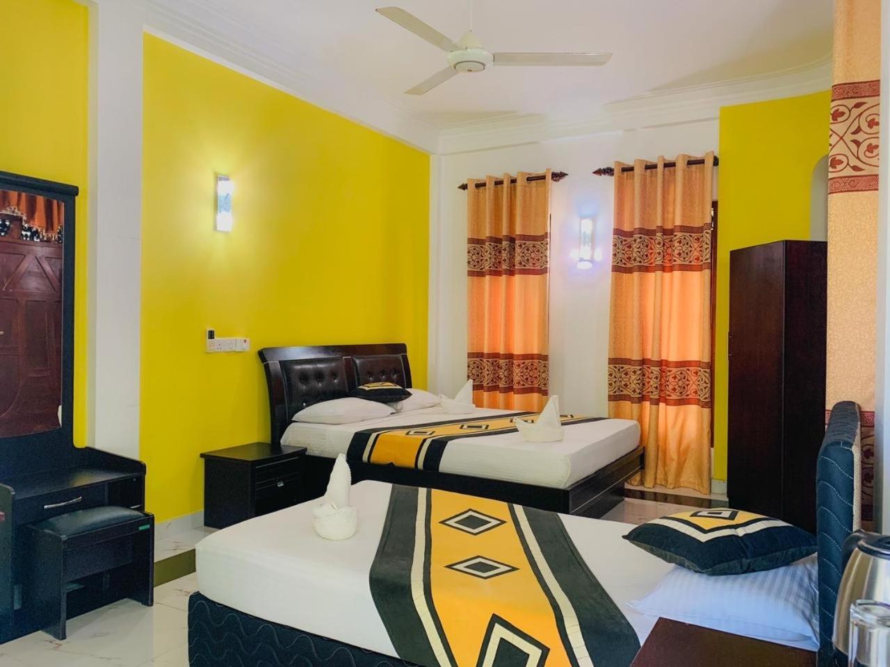 Hotel River Front Tissamaharama Luaran gambar