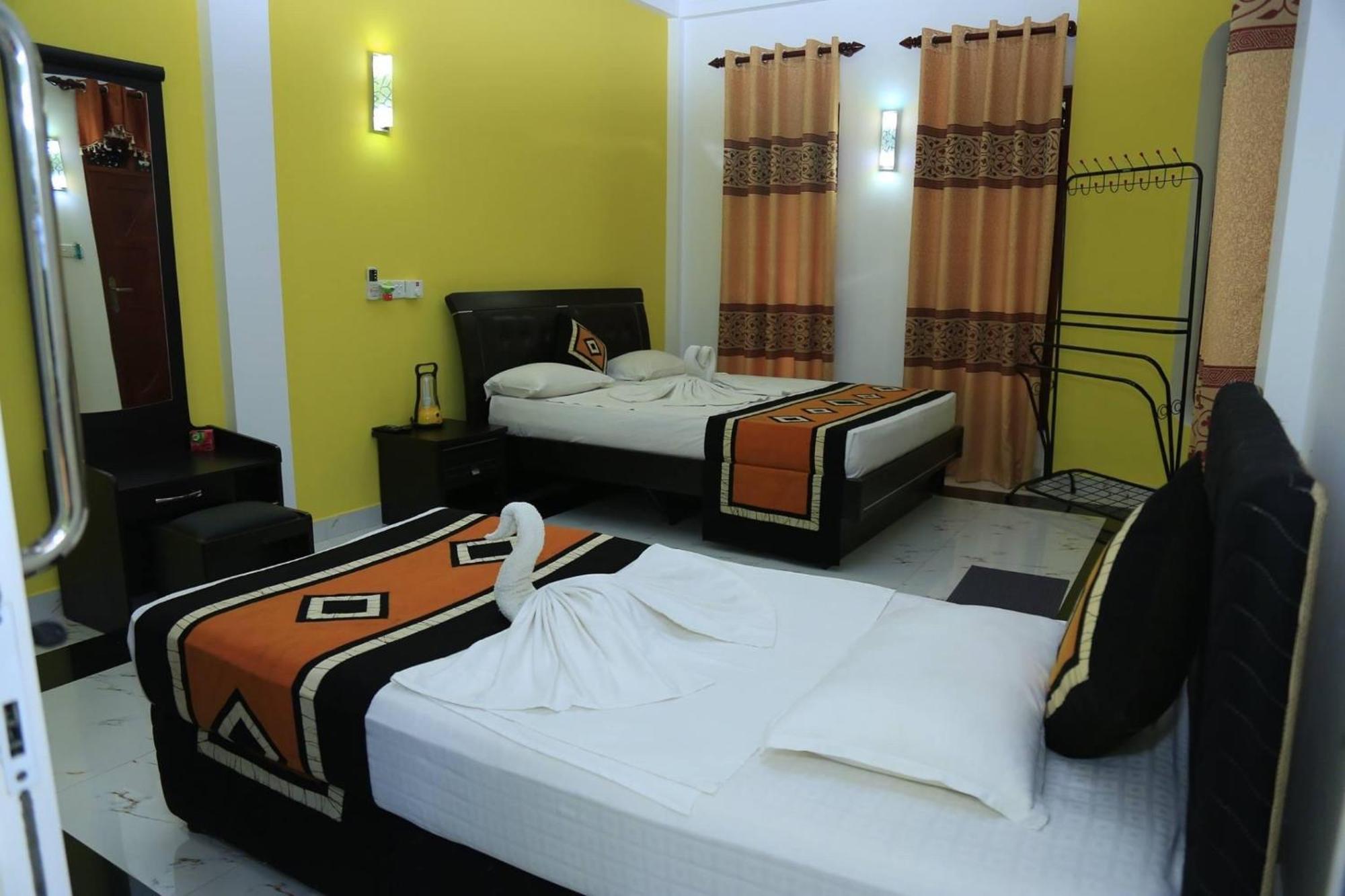 Hotel River Front Tissamaharama Luaran gambar