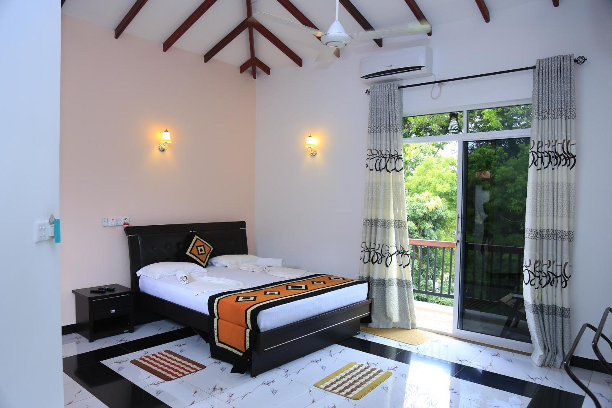 Hotel River Front Tissamaharama Luaran gambar