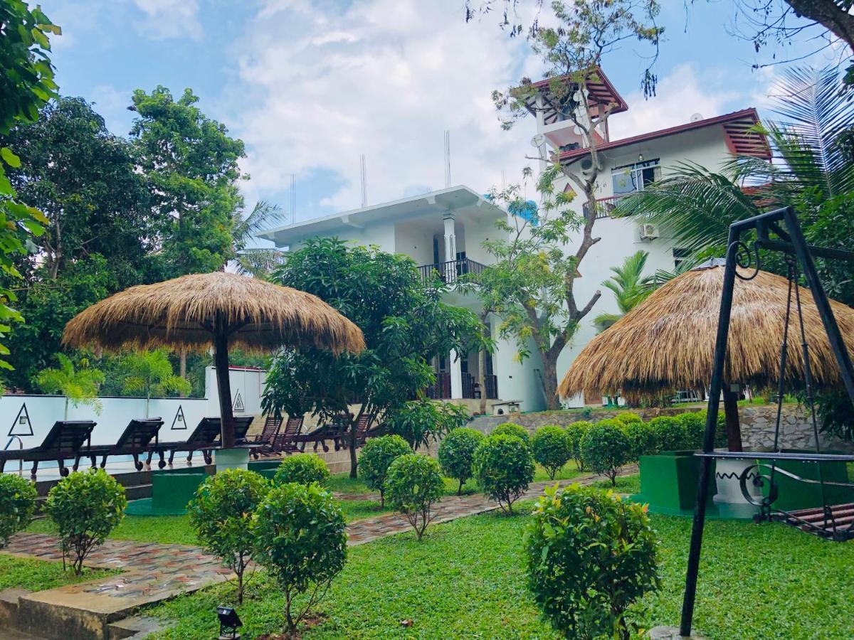 Hotel River Front Tissamaharama Luaran gambar
