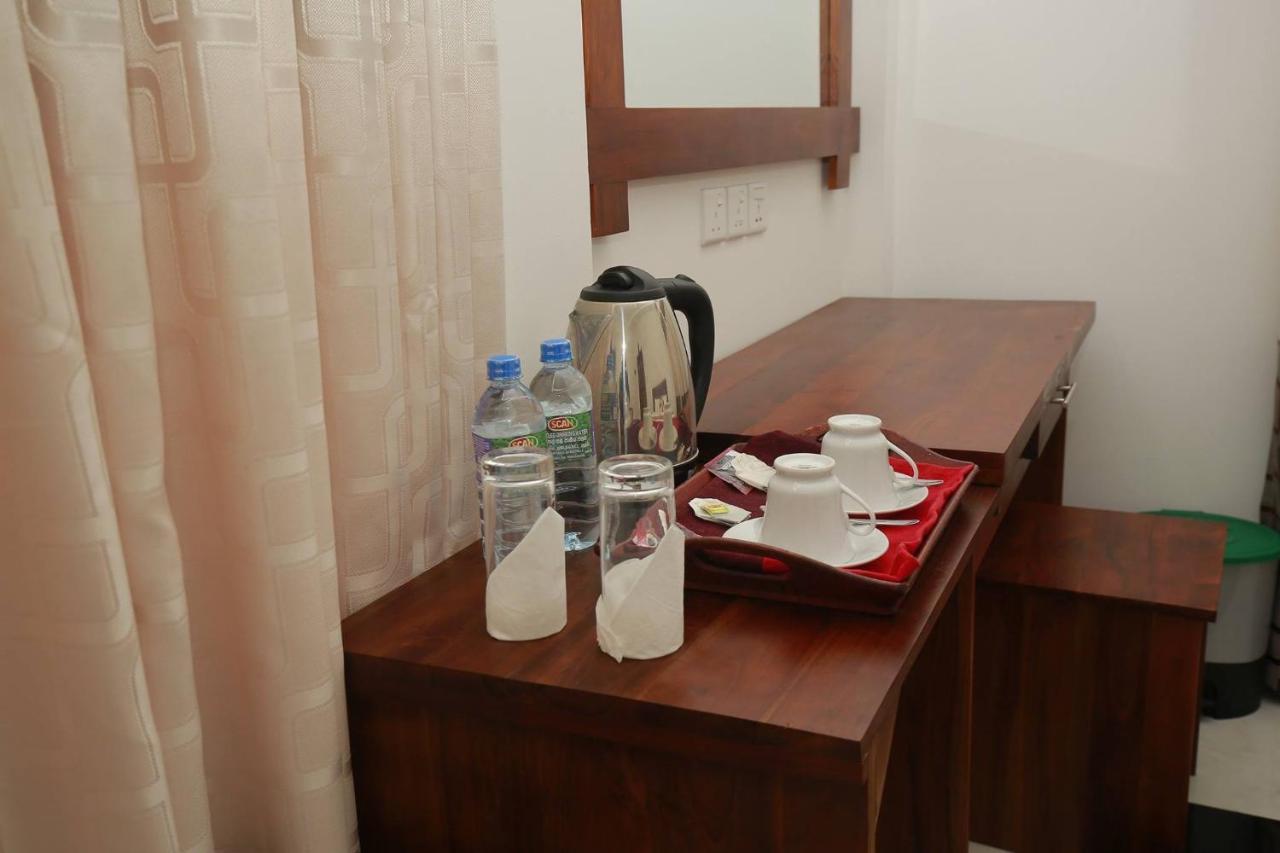 Hotel River Front Tissamaharama Luaran gambar